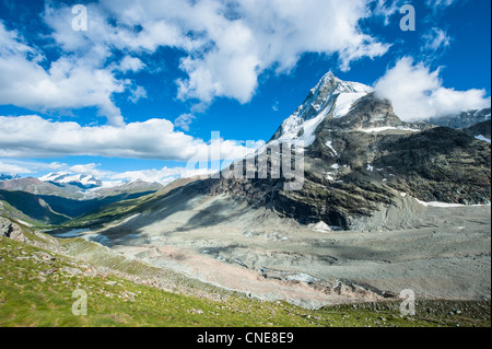 L'arrière de la crête de montagne Matterhorn, vue de Schoenbiel, Zermatt, Suisse Banque D'Images