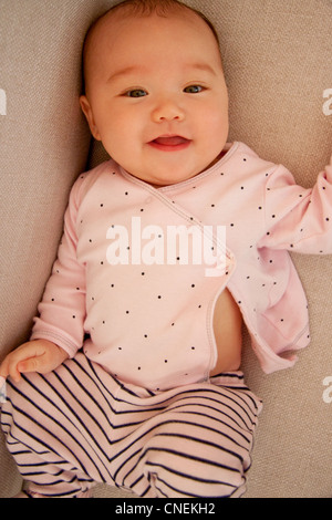 Smiling baby girl Banque D'Images