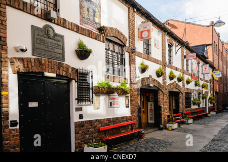 Le duc de York pub, Belfast Banque D'Images