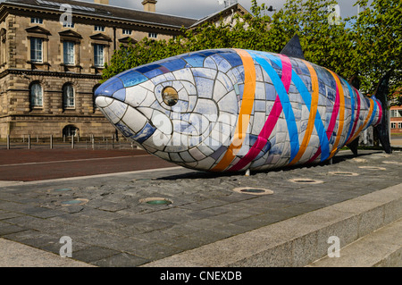 Big Fish de Belfast Belfast avec '2012' branding Banque D'Images
