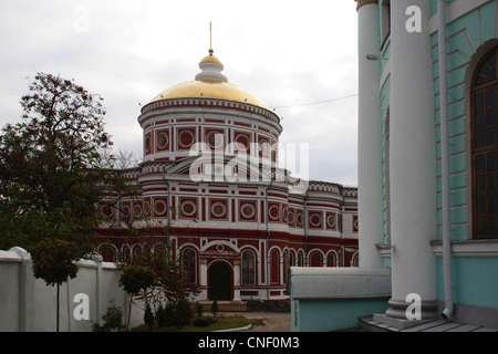 Église de la résurrection dans le monastère Znamensky Banque D'Images