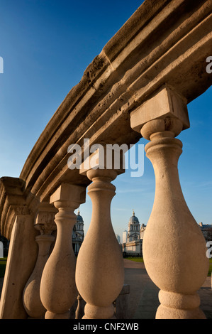 Old Royal Naval College vue depuis les marches de la Maison de la Reine. Greenwich London UK Banque D'Images