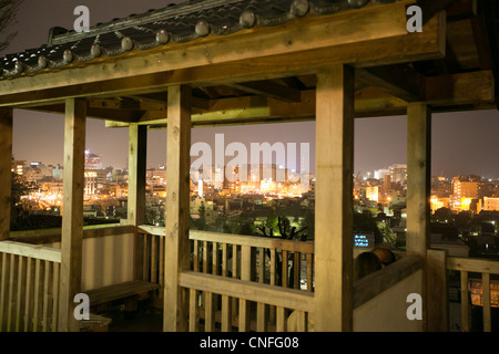 Toulon ville de nuit, dans la préfecture de Fukui, au Japon. Banque D'Images