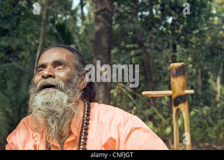 Baul mystic et musicien folk, Bengale occidental, Inde Banque D'Images