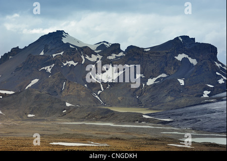 Montagnes près de glacier de Langjökull, Islande Banque D'Images