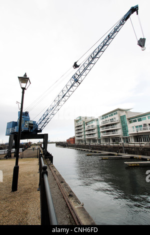 Docks de Cardiff - Grue mobile dockland revitalisé appuient maintenant de nouvelles affaires Banque D'Images