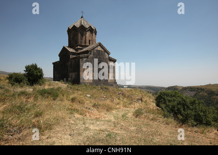 Église Vahramashen médiévale (1026) près de la forteresse d'Amberd sur les pentes du mont Aragats, en Arménie. Banque D'Images