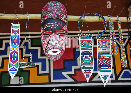 Caler au souvenir culturel Lesedi African village, Broederstroom, Johannesburg, la Province de Gauteng, Afrique du Sud Banque D'Images