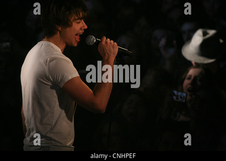 Chanteuse et violoniste norvégien Alexander Rybak, le gagnant du Concours Eurovision de la chanson (2009). Banque D'Images