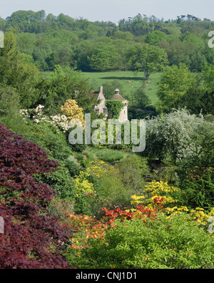 Scotney Castle jardins au printemps GO UK Kent Banque D'Images