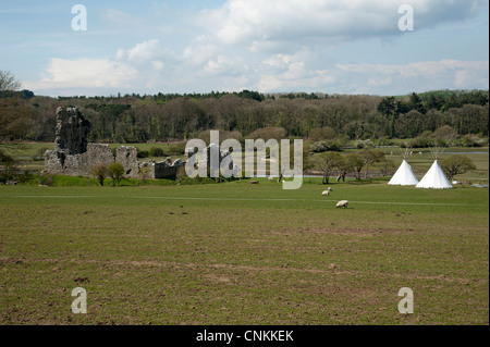 Tipis en vacances camping à Ogmore Vale of Glamorgan South Wales UK Banque D'Images