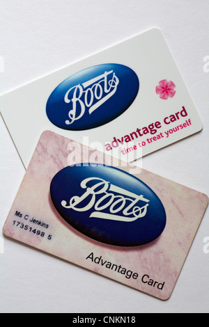 Boots Advantage Card, Boots Card, Boots carte de fidélité - ancien et nouveau style ensemble sur fond blanc Banque D'Images