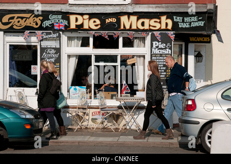 Pie & Mash shop sur le front de Hastings England UK Banque D'Images