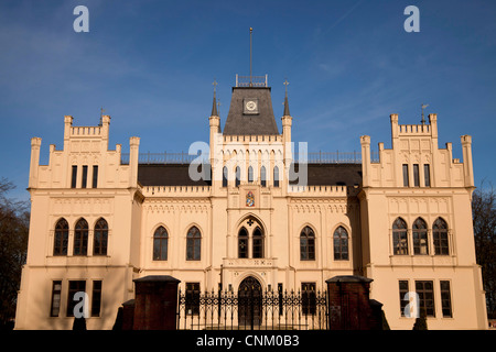 Château fort Evenburg Wasserschloss dans la Loga quart de Leer, Frise orientale, Basse-Saxe, Allemagne Banque D'Images