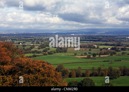 Une vue sur la Plaine du Cheshire de Alderley Edge l'automne Angleterre Cheshire Pennine Moors Banque D'Images