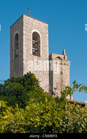 Beffroi de collegiata di Santa Maria Assunta l'Église et la tour Torre Grossa, San Gimignano, Toscane (Toscana, Italie) Banque D'Images