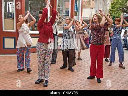 San Francisco's danseurs chariot dans l'Ouest quartier Portail Banque D'Images