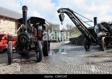 Deux moteurs de traction à vapeur et un bain à vapeur au camion le nord de l'Angleterre Beamish Open Air Museum SW ENGLAND UK Banque D'Images