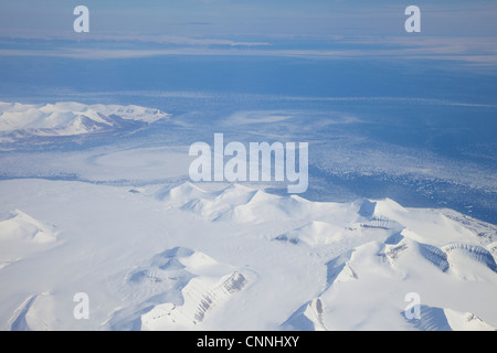 Vue aérienne de la glace de mer en été et l'autre du Spitzberg, Svalbard, Norvège, Europe Banque D'Images