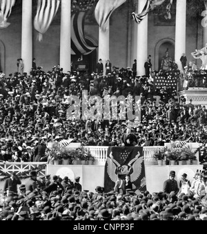 "Nous avons confiance que nous ne prouve pas faux pour les souvenirs des hommes de l'mightly passé," Le Président Roosevelt's inaugural address, 1905 Banque D'Images