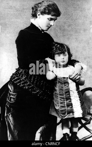 Churchill, sir Winston, 30.11.1874 - 24.1.1965, homme politique britannique, en pleine longueur, comme enfant avec sa mère, vers 1877, Banque D'Images