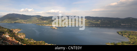 Panorama sur le lac d'Orta, Piémont, Italie Banque D'Images