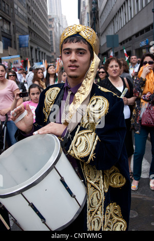 Les Américains célèbrent l'iranien Nouvel an persan persan annuelle avec le Norouz Parade à New York City Banque D'Images