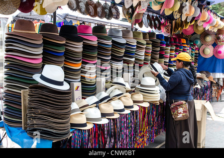 Marché artisanal d'Otavalo Équateur Banque D'Images