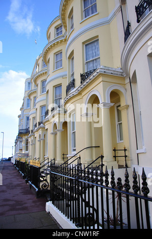 Maisons d'époque de Hartington Place, Eastbourne, East Sussex, Angleterre, Royaume-Uni Banque D'Images