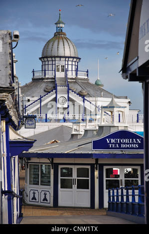 La jetée d''Eastbourne, Eastbourne, East Sussex, Angleterre, Royaume-Uni Banque D'Images