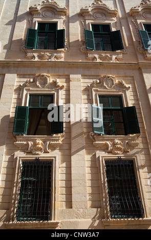 Les bureaux gouvernementaux de la Valette sur l'île de Malte Banque D'Images