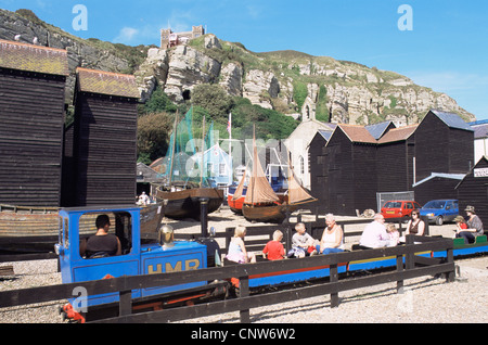 Royaume-uni, Grande Bretagne, Angleterre, Sussex, Hastings, chemin de fer miniature et huttes Net dans la vieille ville de Hastings Banque D'Images