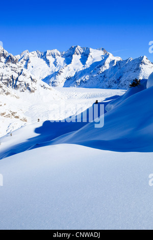 Winterly Wannenhorns couverte de neige et Glacier d'Aletsch, Valais, Suisse Banque D'Images