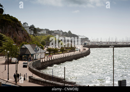 Royaume-uni, Angleterre, Devon, Torquay, Torbay Road, le long du front de mer au Princess Theatre Banque D'Images