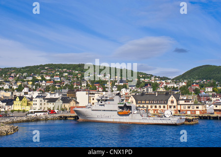 Les navires des gardes-côtes Kystvakt à port de Harstad, Norvège, Harstad Banque D'Images