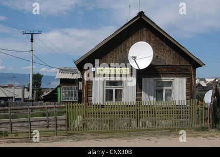 Café Internet dans le village de Khoujir sur l'île d'Olkhon sur le lac Baïkal, Sibérie, Russie. Banque D'Images