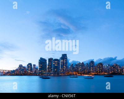 Yaletown, Vancouver skyline de False Creek Banque D'Images