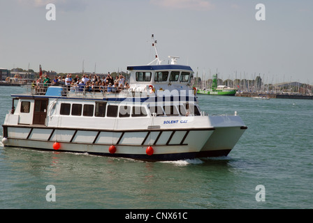 Gosport Ferry, le port de Portsmouth, Portsmouth, Hampshire, Royaume-Uni. Banque D'Images