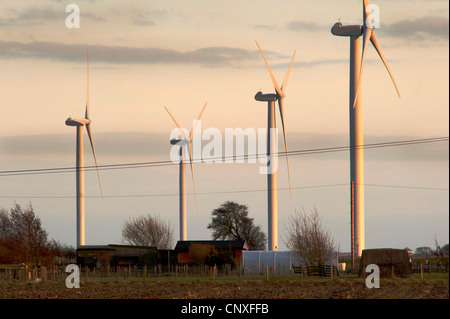 Peu d'éoliennes de Cheyne, près de Rye, East Sussex. Banque D'Images