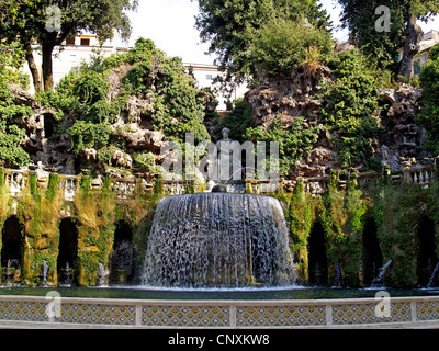 Fontaine ovale,Villa d'Este, Tivoli Banque D'Images