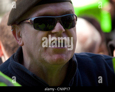 L'homme sur l'EDL rassemblement à Brighton Banque D'Images