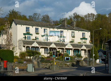 L'hôtel Salutation, club de santé et spa, dans la ville de Ambleside, Parc National de Lake District, Cumbria England UK Banque D'Images