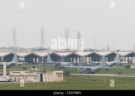 La base aérienne de Kadena militaire américain, Okinawa, Japon Banque D'Images