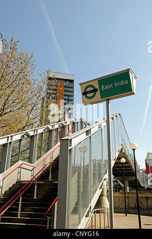 La station de DLR est de l'Inde signe Leamouth Tower Hamlets East London England UK Banque D'Images