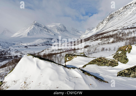 Vue d'Vistasdalen dans la vallée de montagne Kebnekaise, Suède, Laponie, Norrbotten Banque D'Images