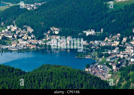 Vues de Saint-moritz à partir d'un top Muottas Muragl, Suisse, Grisons, Saint-Moritz Banque D'Images