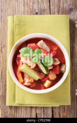 Bol de soupe minestrone - still life Banque D'Images