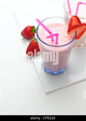 Lait frappé aux fraises Banque D'Images