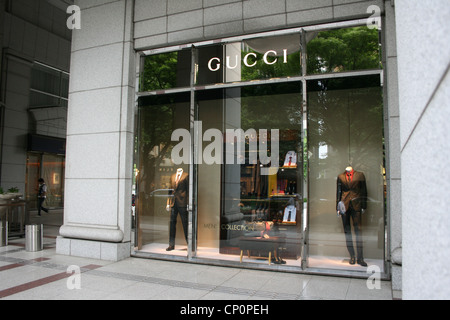 L'extérieur du magasin Gucci à Tokyo, Japon Banque D'Images