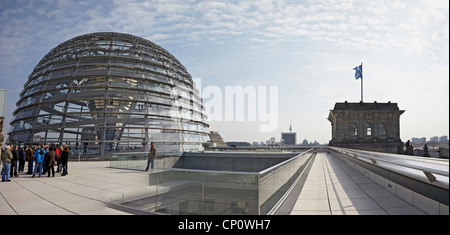 Bâtiment du Reichstag de Berlin et toit dome panorama Banque D'Images